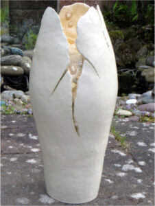 Splintered Chalk Pot
